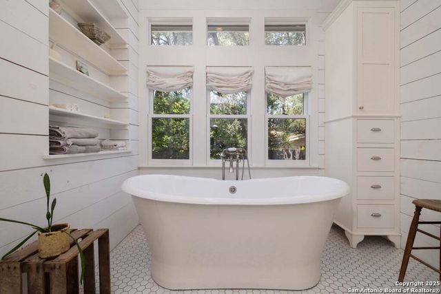 125 El Cerrito, San Antonio, TX 78232