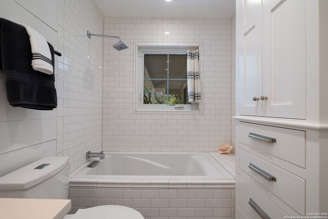 125 El Cerrito, San Antonio, TX 78232