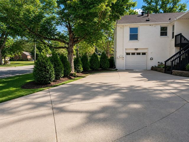 900 Woodmont Blvd, Nashville, TN 37204