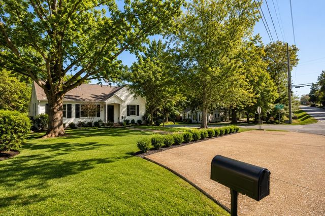 900 Woodmont Blvd, Nashville, TN 37204