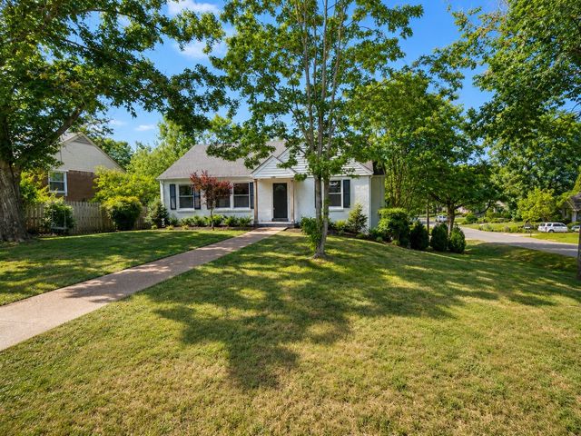 900 Woodmont Blvd, Nashville, TN 37204