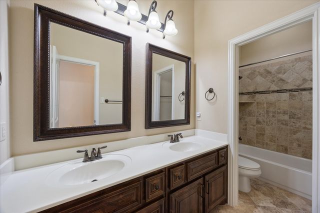 127 Stevenson Drive, Fate, TX 75087