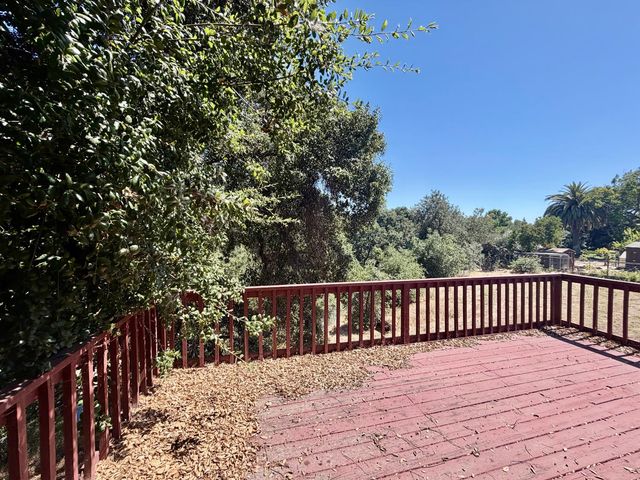 1916 Scenic Dr, Modesto, CA 95355