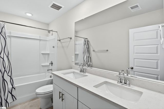 126 Layken Drive, Fountain Inn, SC 29644