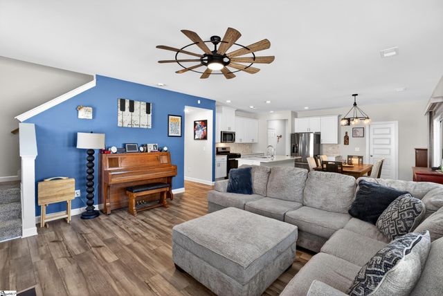 126 Layken Drive, Fountain Inn, SC 29644