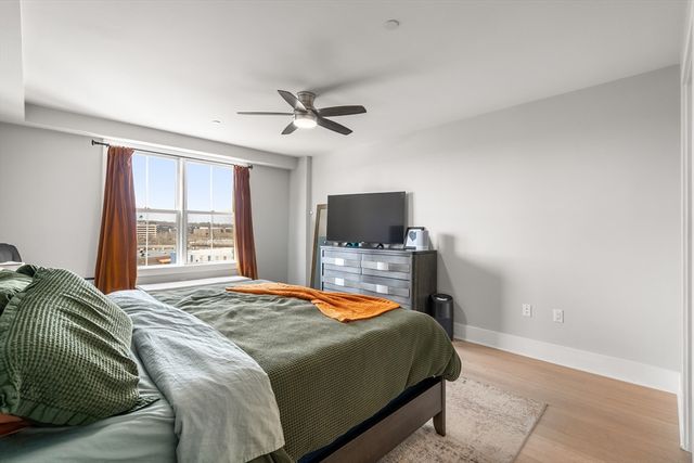 11 Oak Grove Ter 301, Quincy, MA 02169