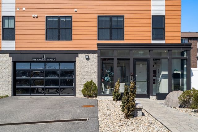 11 Oak Grove Ter 301, Quincy, MA 02169