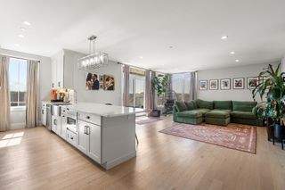 11 Oak Grove Ter 301, Quincy, MA 02169