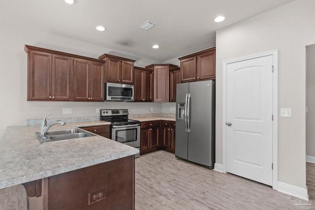 8645 Bucklebury Dr, Pensacola, FL 32507