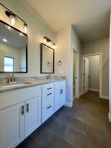 1037 Parker Lane, Pea Ridge, AR 72751