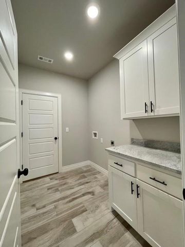 1037 Parker Lane, Pea Ridge, AR 72751