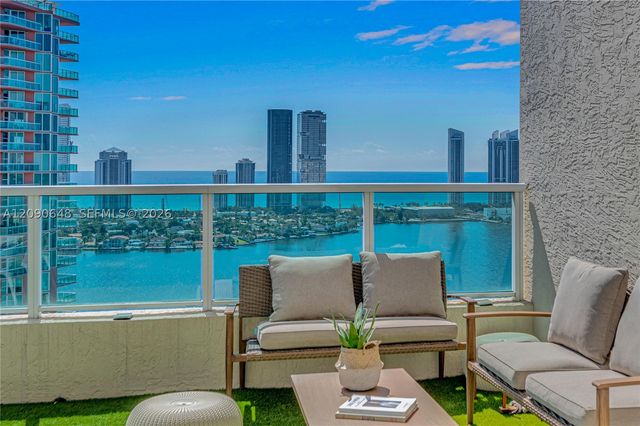 3330 NE 190th St UPH11, Aventura, FL 33180