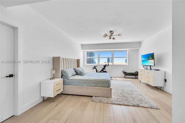 3330 NE 190th St UPH11, Aventura, FL 33180