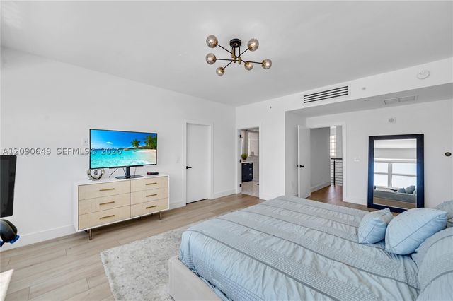 3330 NE 190th St UPH11, Aventura, FL 33180