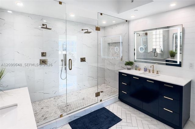 3330 NE 190th St UPH11, Aventura, FL 33180