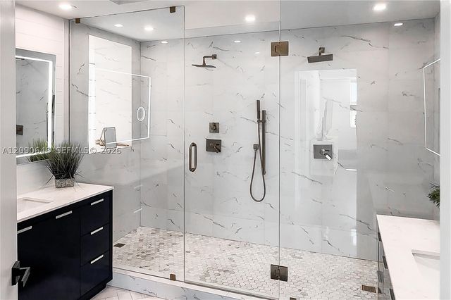 3330 NE 190th St UPH11, Aventura, FL 33180