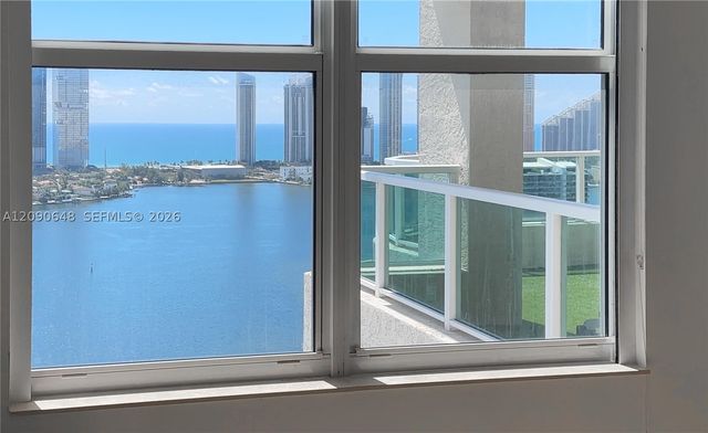 3330 NE 190th St UPH11, Aventura, FL 33180
