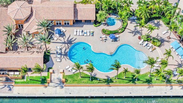 3330 NE 190th St UPH11, Aventura, FL 33180