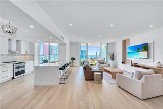 3330 NE 190th St UPH11, Aventura, FL 33180