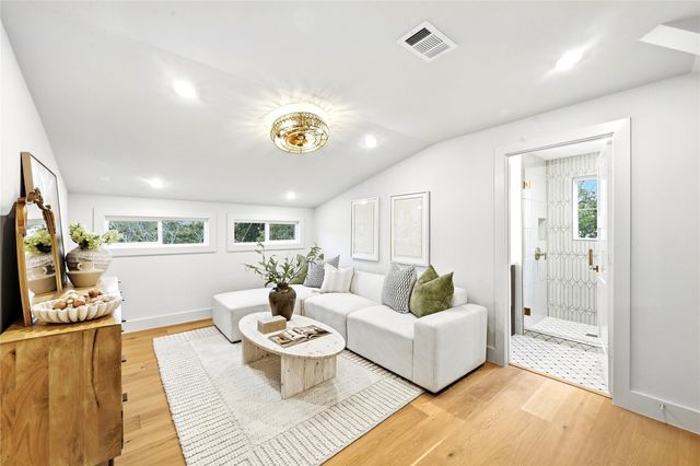 1201 Georgian ST, Austin, TX 78756