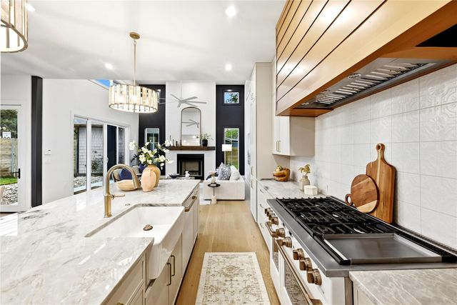 1201 Georgian ST, Austin, TX 78756