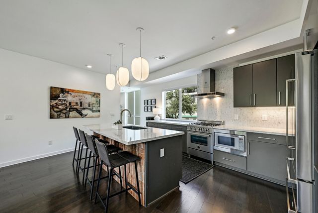 2003 Wilson ST 1, Austin, TX 78704