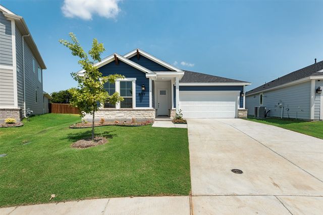 817 Hayes Court, Crowley, TX 76036