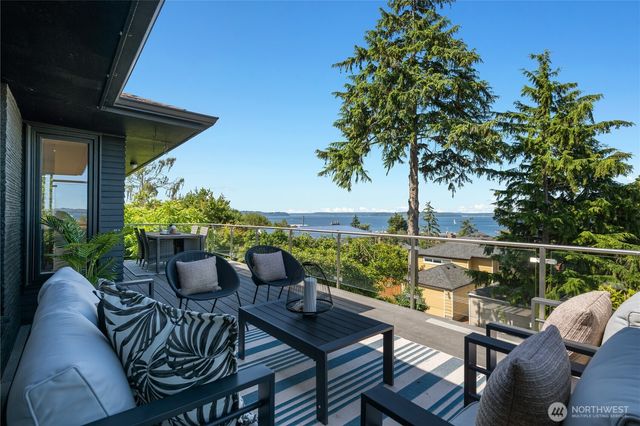 3445 60th Avenue SW, Seattle, WA 98116