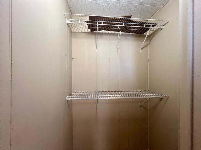 568 FAIRMOUNT DRIVE, North Port, FL 34287