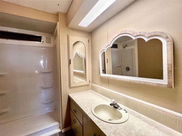 568 FAIRMOUNT DRIVE, North Port, FL 34287