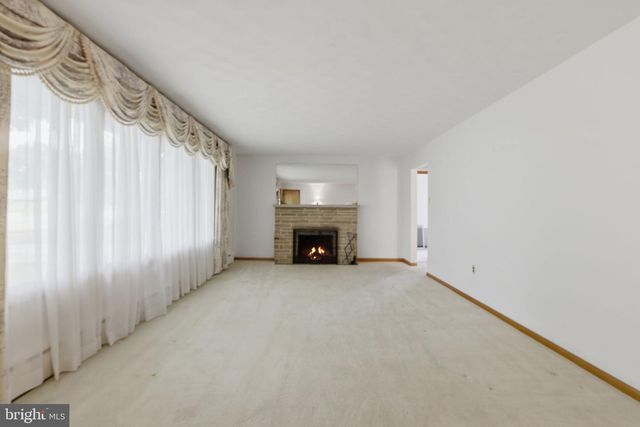 264 S 6TH ST, Mount Wolf, PA 17347