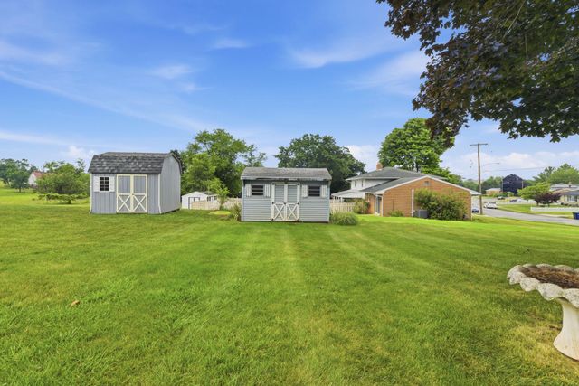 264 S 6TH ST, Mount Wolf, PA 17347