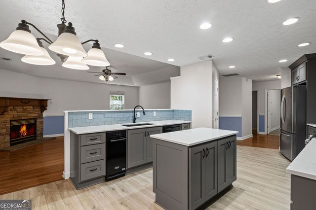 431 White Oak Drive, Newnan, GA 30265