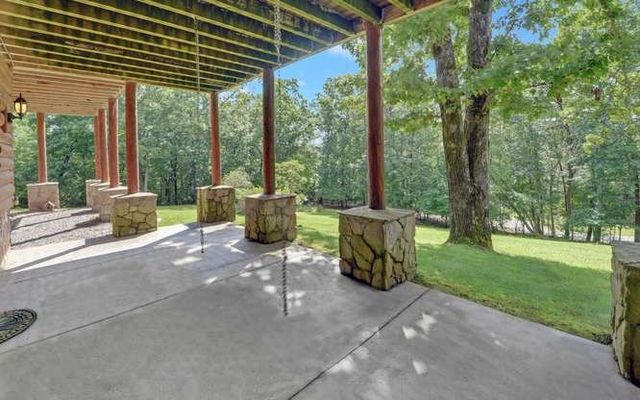 46 Fall View Road, Blairsville, GA 30512