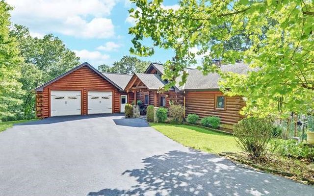 46 Fall View Road, Blairsville, GA 30512