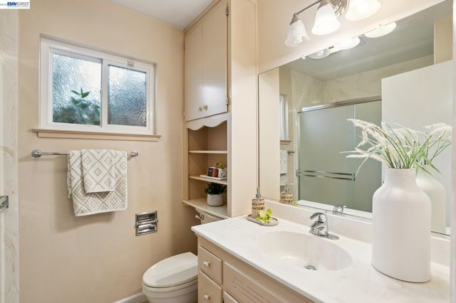 20024 Leroy Dr, Castro Valley, CA 94546