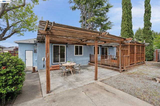 20024 Leroy Dr, Castro Valley, CA 94546