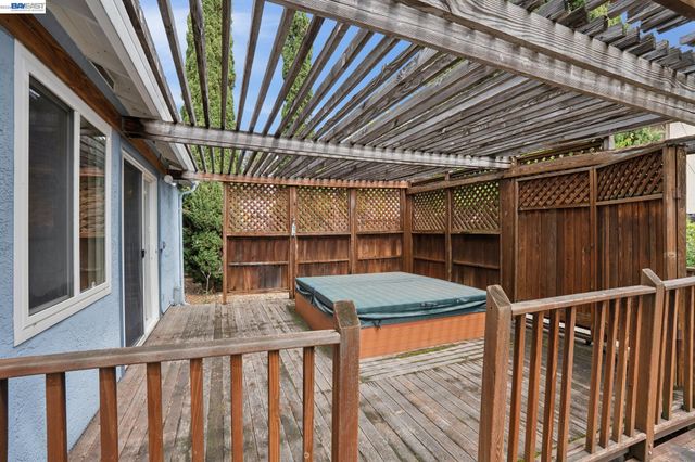 20024 Leroy Dr, Castro Valley, CA 94546
