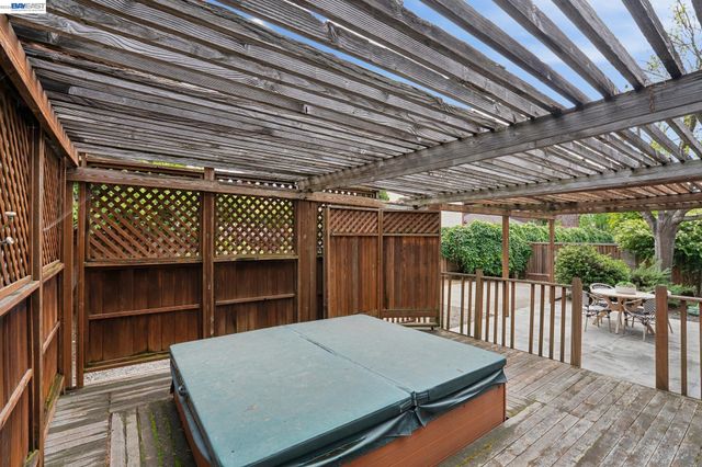 20024 Leroy Dr, Castro Valley, CA 94546