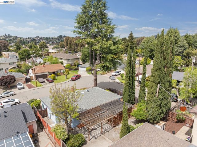 20024 Leroy Dr, Castro Valley, CA 94546