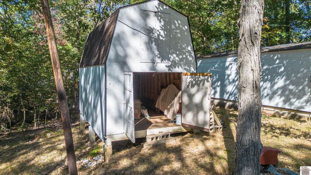 281 Jim Willson Loop, Ledbetter, KY 42058