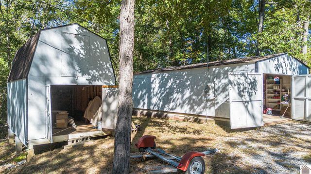 281 Jim Willson Loop, Ledbetter, KY 42058