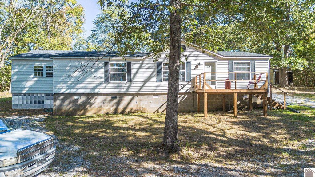 281 Jim Willson Loop, Ledbetter, KY 42058