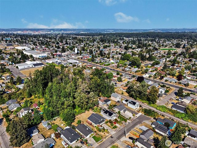 517 E 68th Street, Tacoma, WA 98404