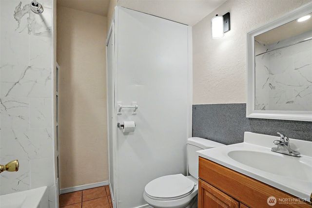 517 E 68th Street, Tacoma, WA 98404