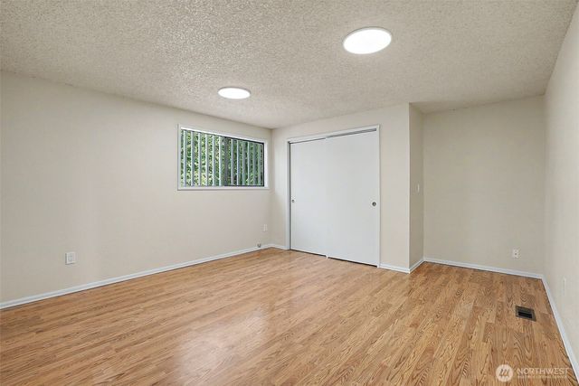 517 E 68th Street, Tacoma, WA 98404