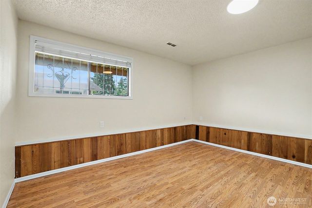 517 E 68th Street, Tacoma, WA 98404