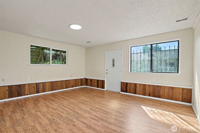 517 E 68th Street, Tacoma, WA 98404