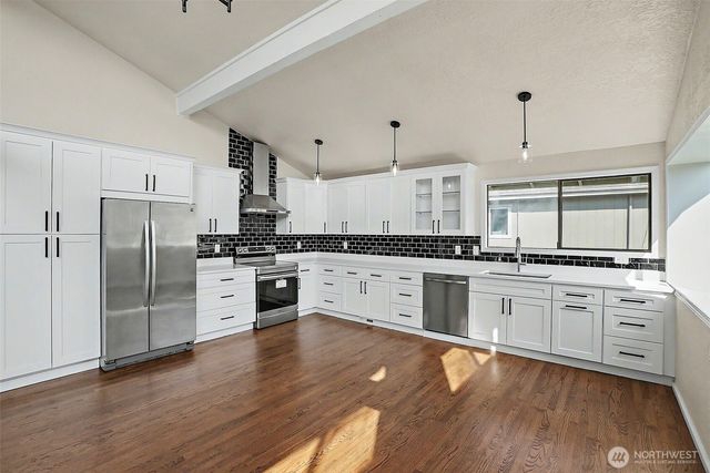 517 E 68th Street, Tacoma, WA 98404