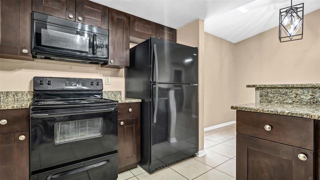 2610 E LAKE AVENUE, Tampa, FL 33610